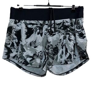 Under Armour Shorts Women Large Black UA Speedpocket Print Run Short 1377032-001